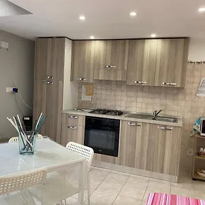Casa vacanze Maly, Aeroporto di Catania Fontana Rossa
